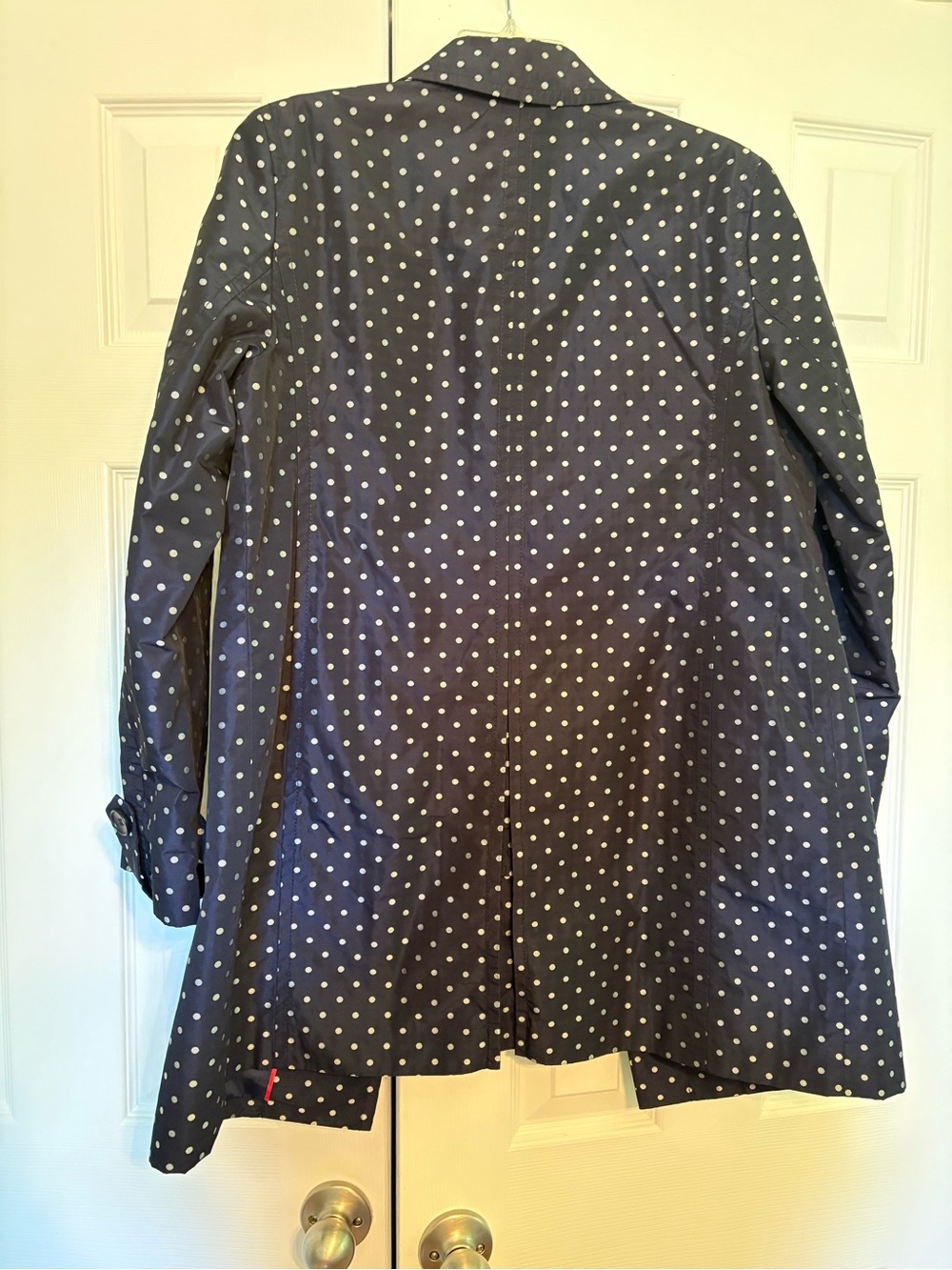 Talbots Navy and White Polka Dot Button Rain Jacket. Like New Condition - Picture 4 of 4